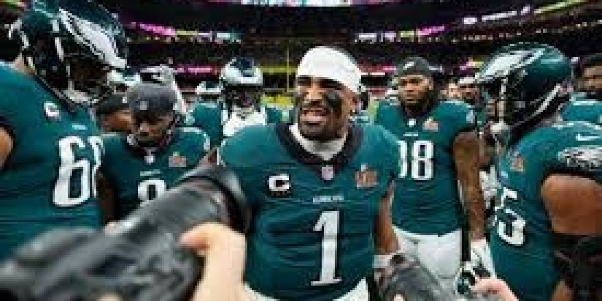 Past Eagles working again announces NFL retirement