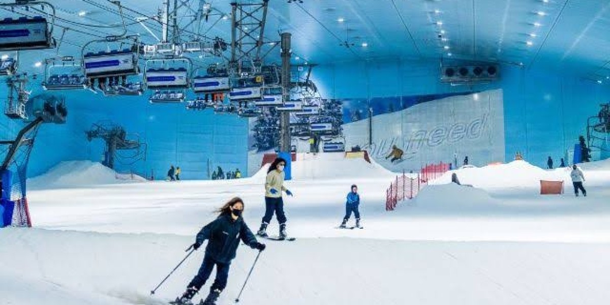 What Can You Expect From Dubai Snow Skiing for the First Time?